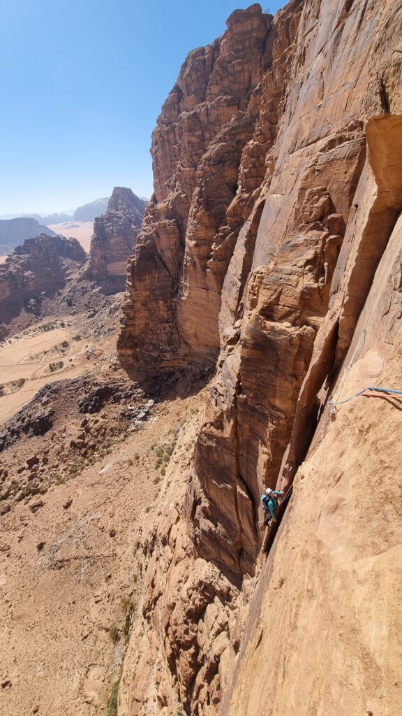 raid mit the camel grande voie wadi rum jordanie escalade
