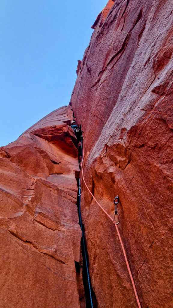 au grés du vent grande voie wadi rum jordanie escalade
