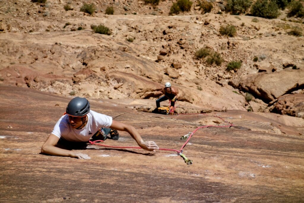 raid mit the camel grande voie wadi rum jordanie escalade