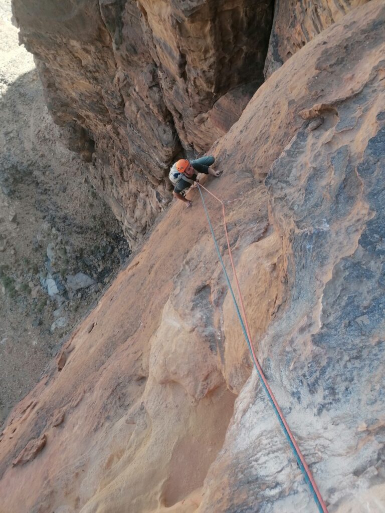 raid mit the camel grande voie wadi rum jordanie escalade