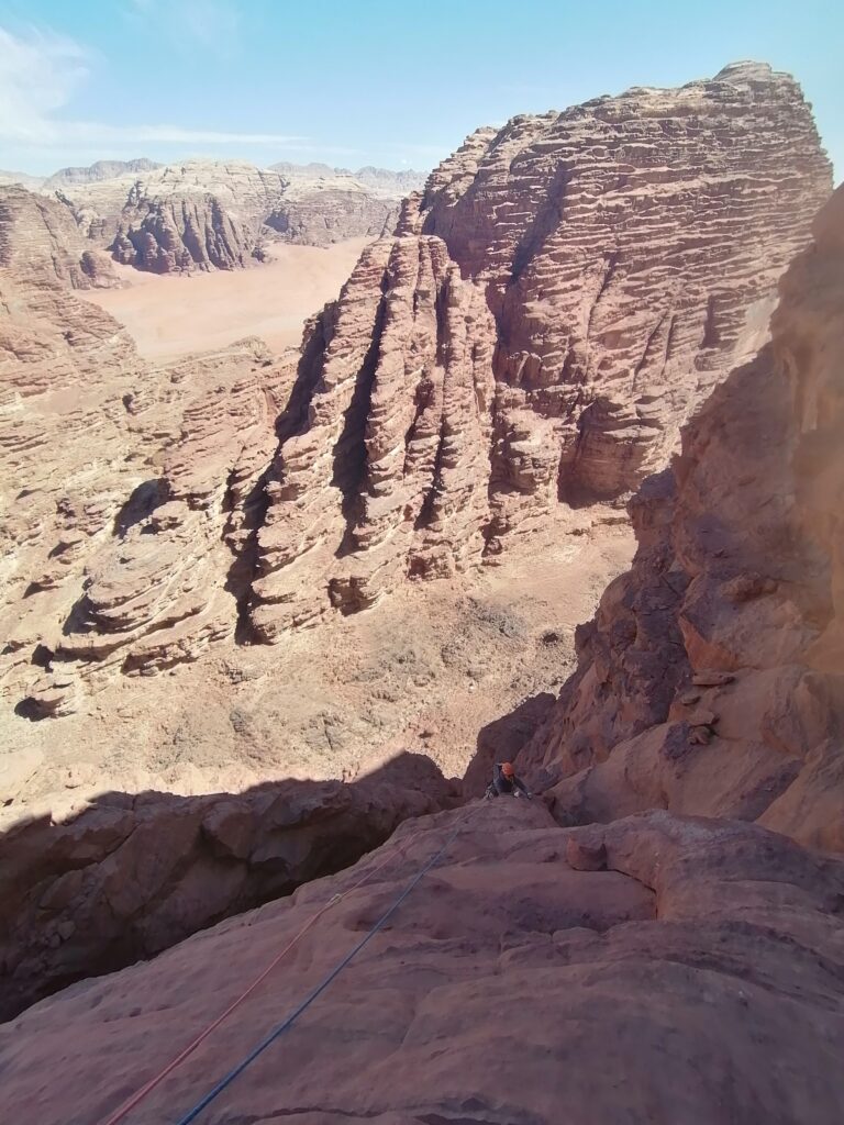 desert rats in the shade grande voie wadi rum jordanie escalade