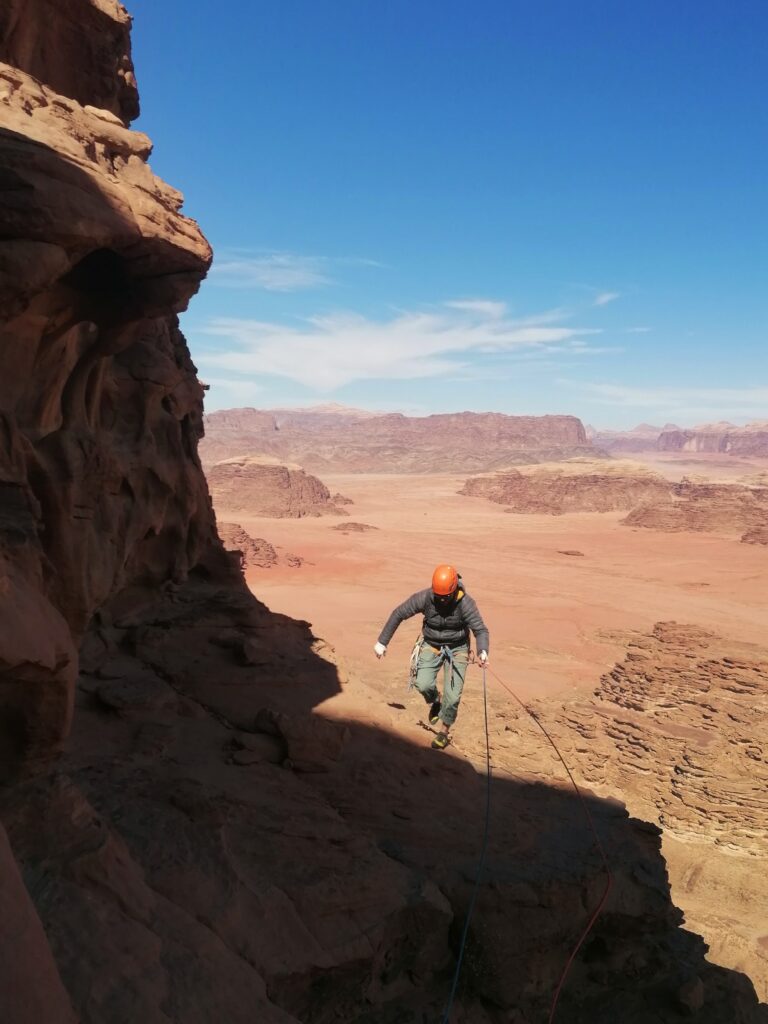 desert rats in the shade grande voie wadi rum jordanie escalade