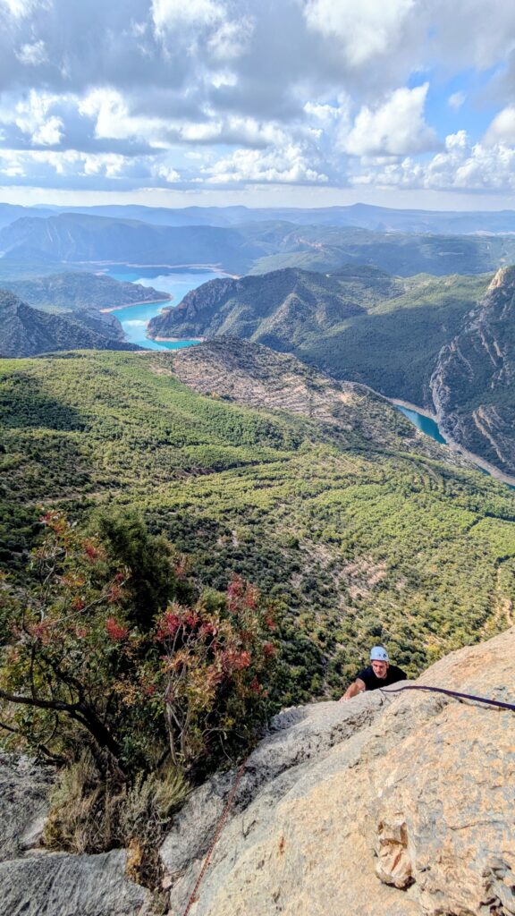 escalade montrebei catalogne cau del sioux